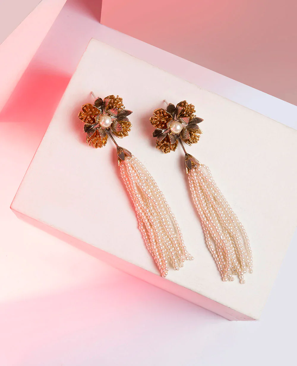 STRINGS OF DAFFODILS - Image 3