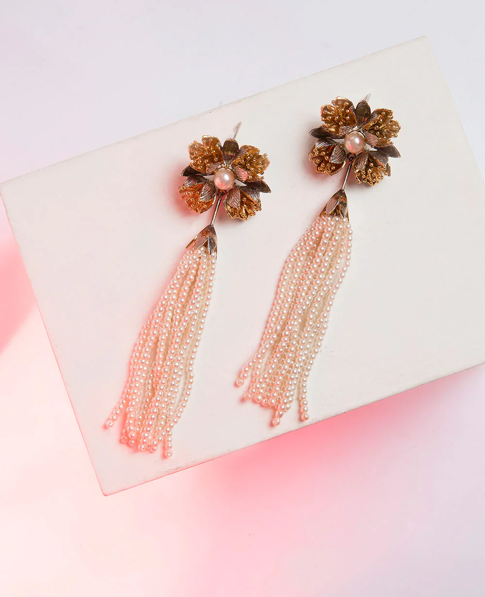 STRINGS OF DAFFODILS - Image 5